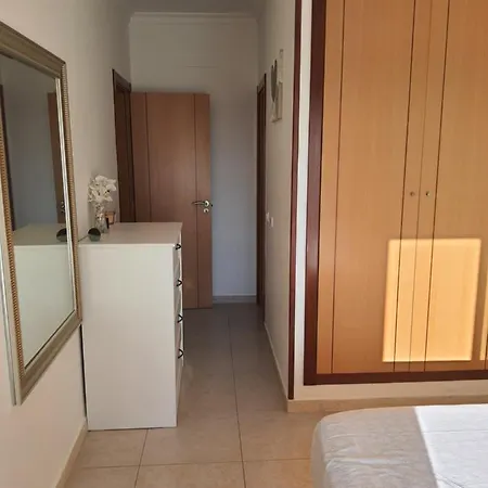 Apartment T2 A Portimao, Piscines, Garage *