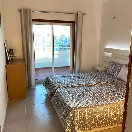Apartment T2 A Portimao, Piscines, Garage *